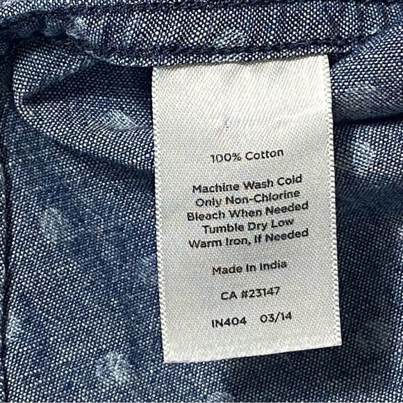 Talbots Blue Chambray White Polka Dot Button Up Top Women's Size 8 - Picture 2 of 14